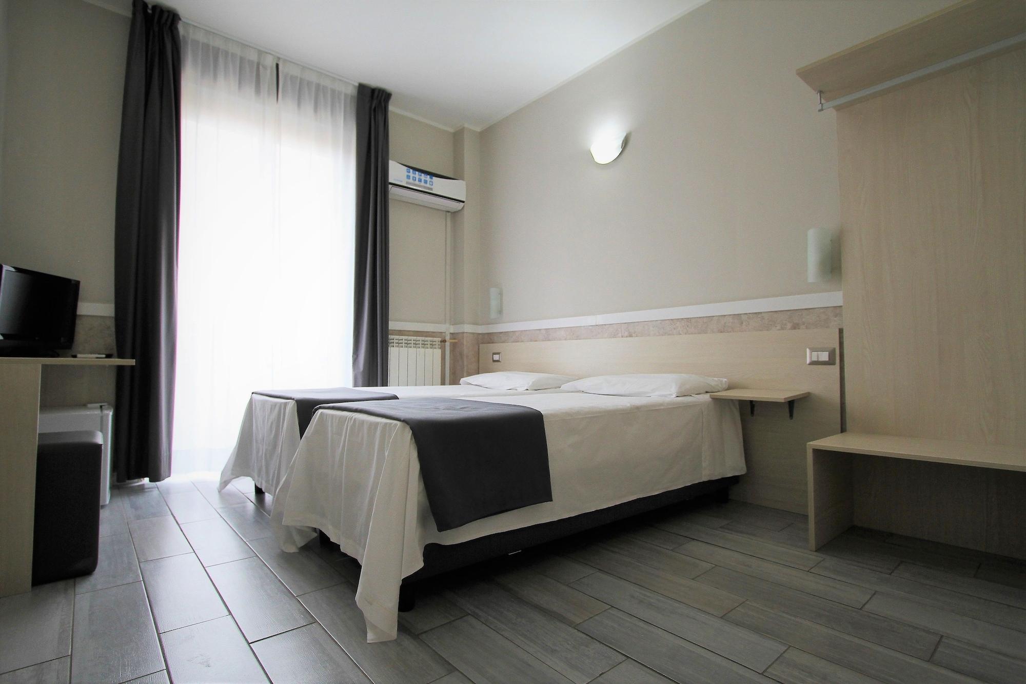 Hotel Corallo Milan Exterior photo