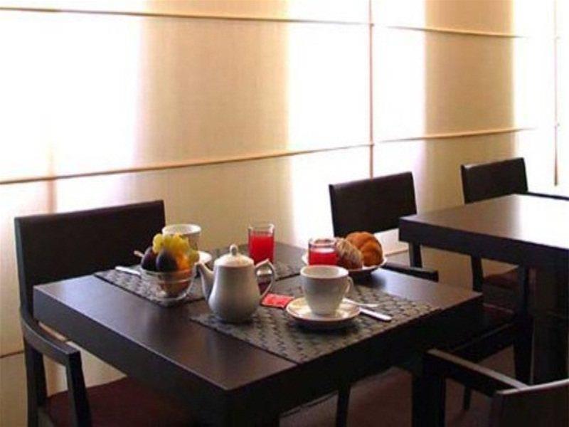 Hotel Corallo Milan Exterior photo