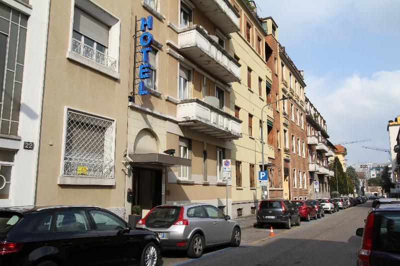 Hotel Corallo Milan Exterior photo