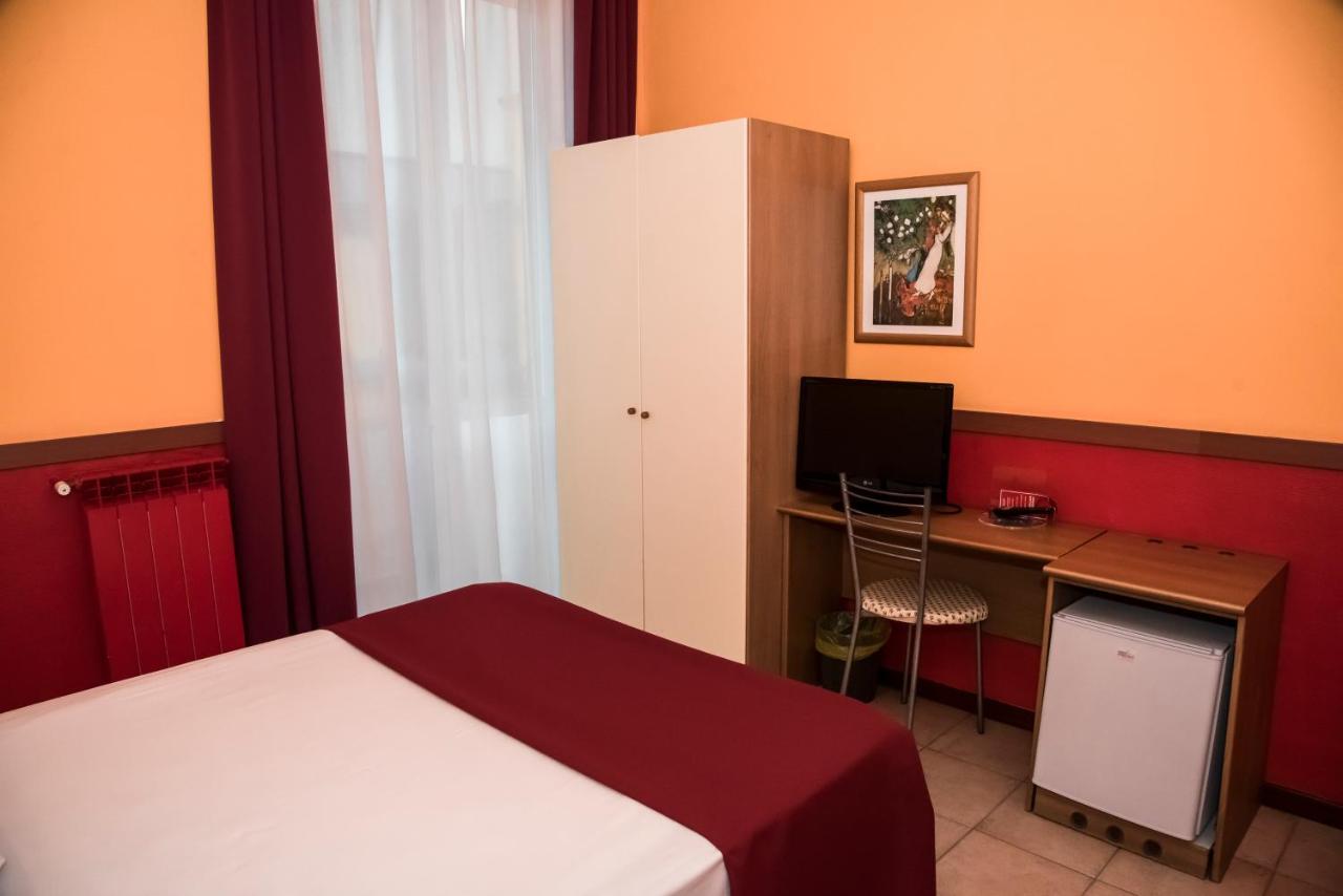Hotel Corallo Milan Exterior photo