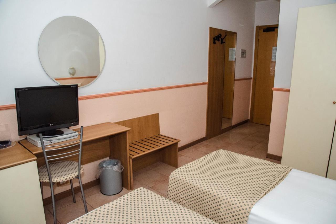 Hotel Corallo Milan Exterior photo