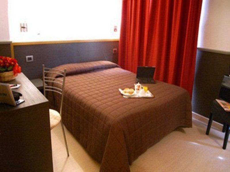 Hotel Corallo Milan Room photo
